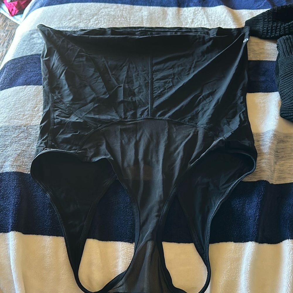 Lulu lemon razor back